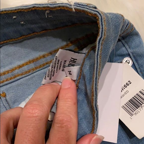 NWT Hudson Kids Jean Shorts Sz 14 - Picture 4 of 5